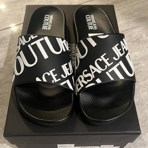 Versace jeans couture men’s slides brand NEW
